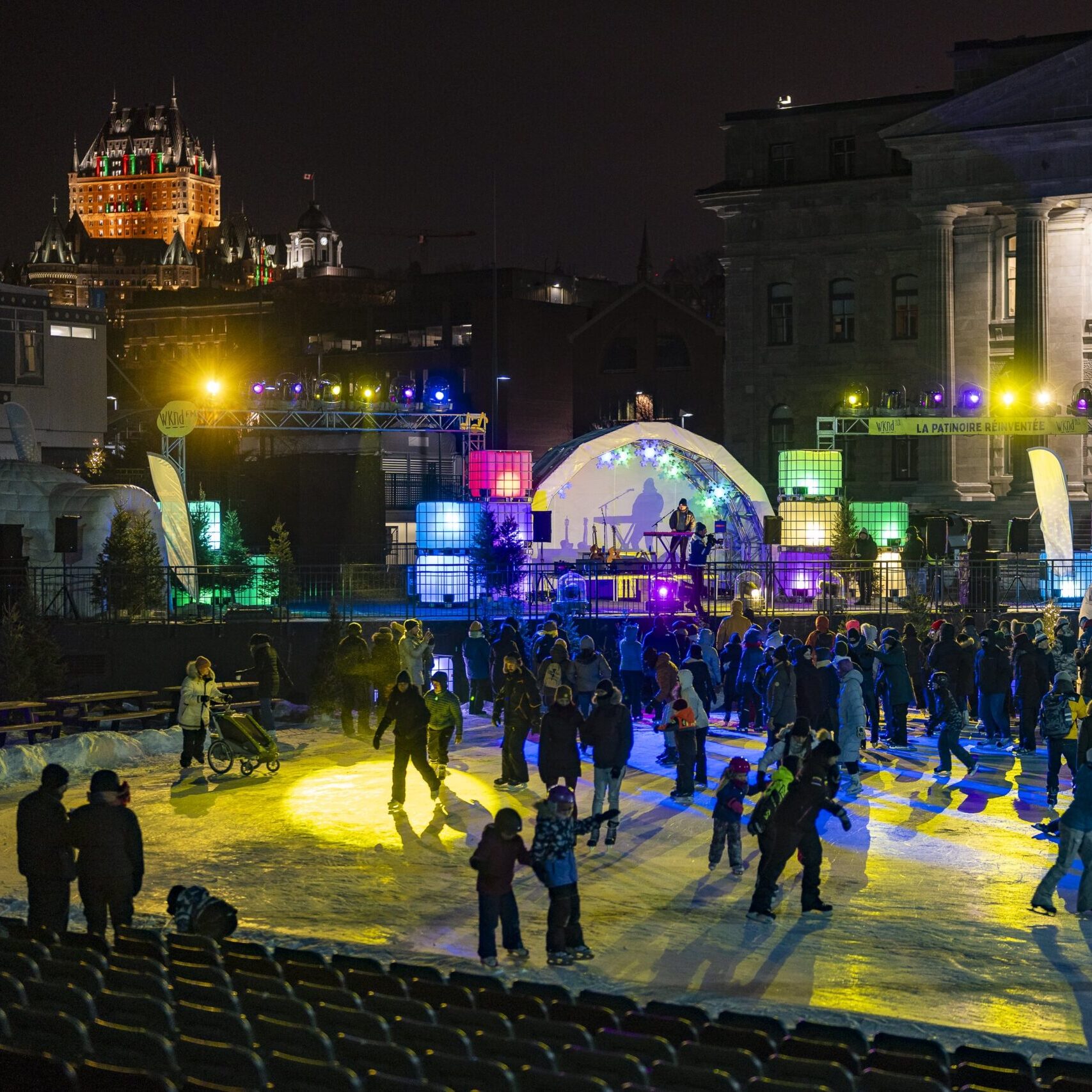 Découvrez la Discoglace : la patinoire extérieure incontournable du Vieux-Québec 